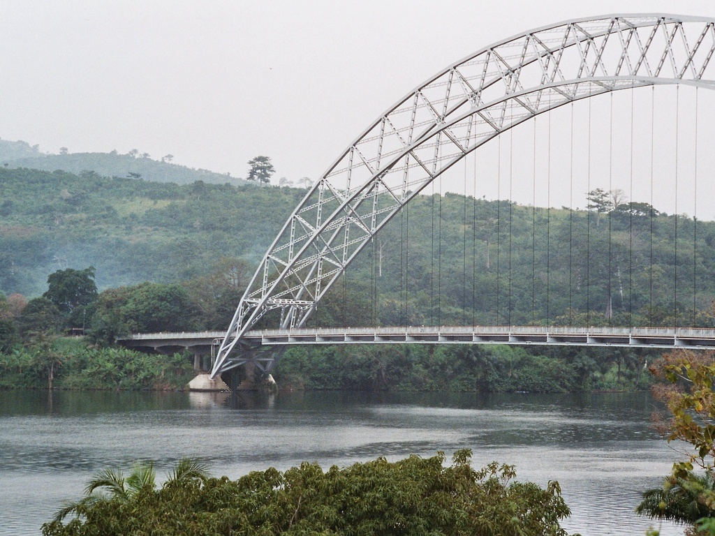 Akosombo Hotels Adomi Hotel, near volta river bridge, free breakfast, air condition, swimming pool, photography by Remo Kurka, Ghana
